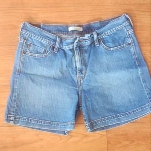 LNC LEVI'S 515 SHORTS